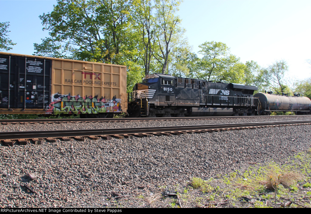 NS 8150 as a mid train DPU on 10K coming through Cove PA